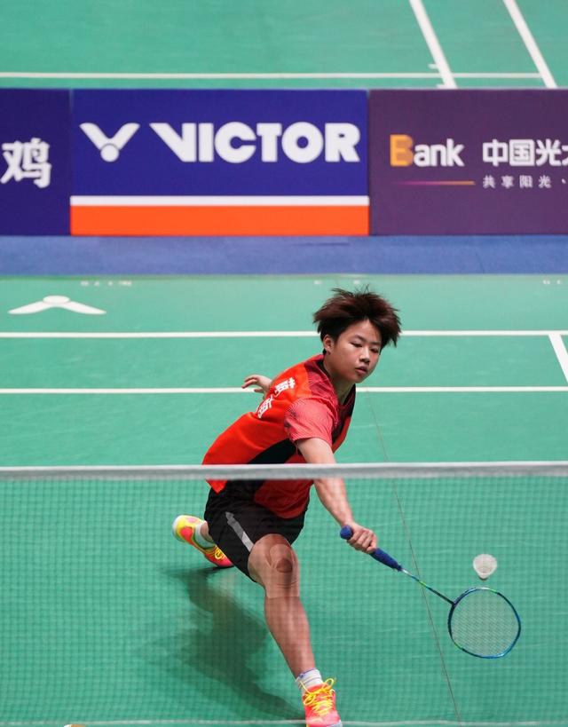 上场球员被 上场球员被