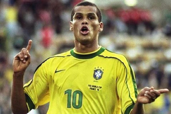 这一变化引 这一变化引